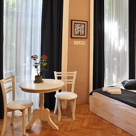 Hb Apartments Mari Brose Τυφλίδα Εξωτερικό φωτογραφία
