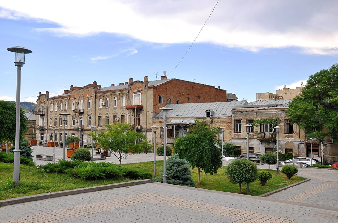 Hb Apartments Mari Brose Τυφλίδα Εξωτερικό φωτογραφία