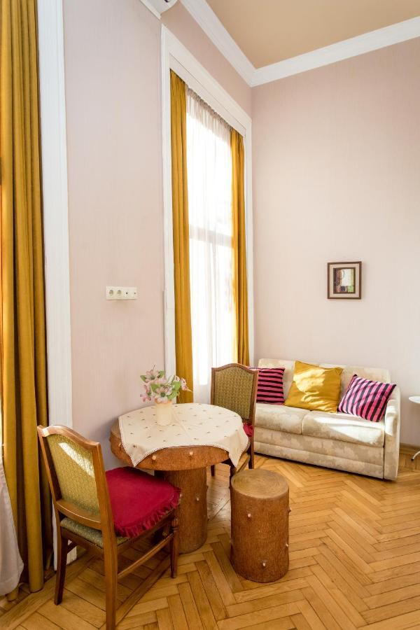 Hb Apartments Mari Brose Τυφλίδα Εξωτερικό φωτογραφία